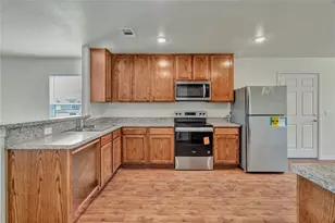604 Crockett Dr, Cleburne, TX 76033 - Photo 10