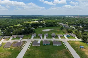 616 Crockett Dr, Cleburne, TX 76033 - Photo 26