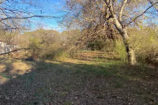 207 Mill St, Lone Oak, TX 75453 - Photo 2