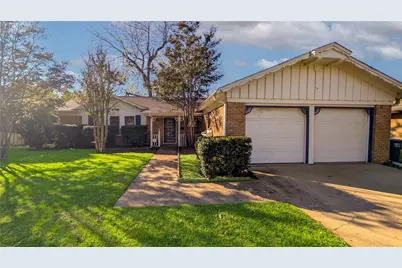 4936 Cockrell Avenue, Fort Worth, TX 76133 - Photo 1