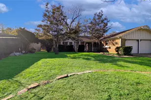 4936 Cockrell Ave, Fort Worth, TX 76133 - Photo 2