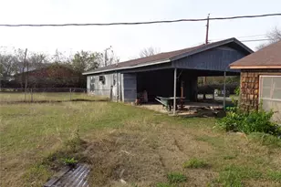 600 S 3rd St, Grandview, TX 76050 - Photo 18