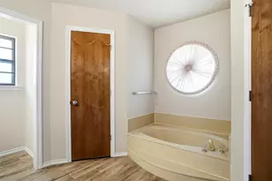 2622 Briarwood Dr, Grapevine, TX 76051 - Photo 16