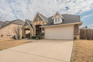 1425 Steve Dr, Crowley, TX 76036 - Photo 2