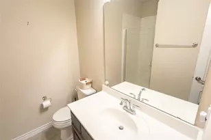 2711 Fleur De Lis Ln, Grand Prairie, TX 75054 - Photo 18