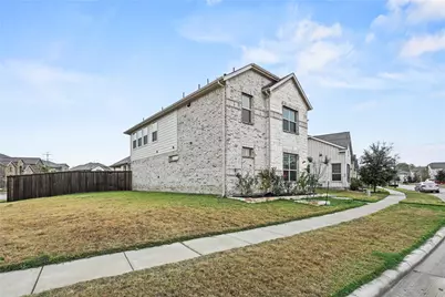 5346 Riverwalk Parkway, Garland, TX 75040 - Photo 4