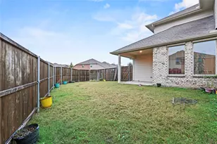 5346 Riverwalk Pkwy, Garland, TX 75040 - Photo 12