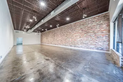 109 SW Main Street, Ennis, TX 75119 - Photo 2