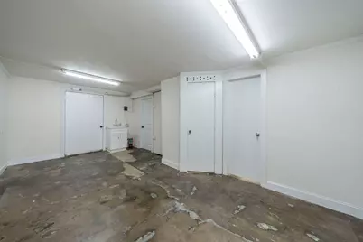 109 SW Main Street, Ennis, TX 75119 - Photo 8
