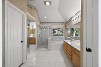 3921 Larkspur Drive, Haltom City, TX 76137 - Photo 18