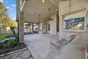 3921 Larkspur Dr, Haltom City, TX 76137 - Photo 32