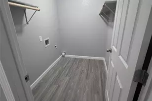 4025 Eastland St, Fort Worth, TX 76119 - Photo 10