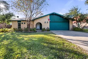 6601 Longleaf Ln, Fort Worth, TX 76137 - Photo 4