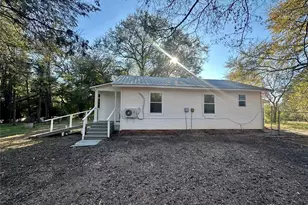 2413 FM 2574, Palestine, TX 75803 - Photo 2