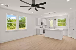 309 S Poplar St, Leonard, TX 75452 - Photo 2