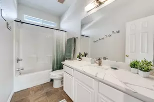 10013 Lakeview Dr, Providence Village, TX 76227 - Photo 20