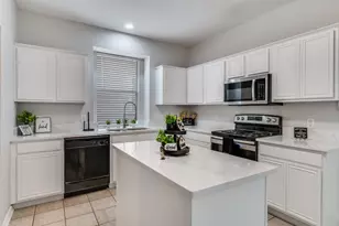 10013 Lakeview Dr, Providence Village, TX 76227 - Photo 10