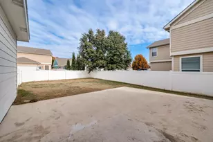 10013 Lakeview Dr, Providence Village, TX 76227 - Photo 24