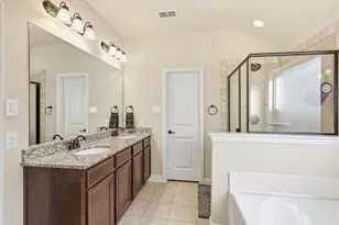 1648 Signature Dr, Weatherford, TX 76087 - Photo 16