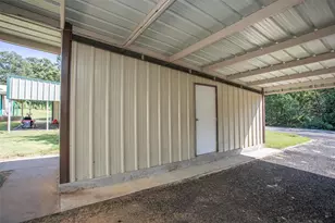 457 Neals Hill Rd, Oak Ridge, TX 76240 - Photo 10