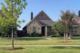 686 Pendle Forest Dr, Frisco, TX 75036 - Photo 2