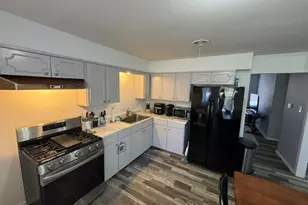 2490 Crescent, Paris, TX 75460 - Photo 4