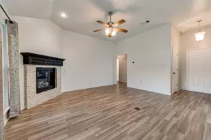 106 S 3rd Ave, Mansfield, TX 76063 - Photo 4