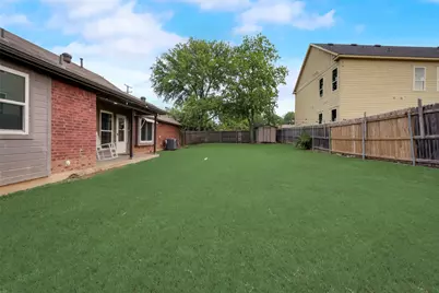 106 S 3rd Avenue, Mansfield, TX 76063 - Photo 26