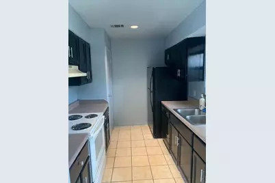 617 Lost Springs Court, Arlington, TX 76012 - Photo 12