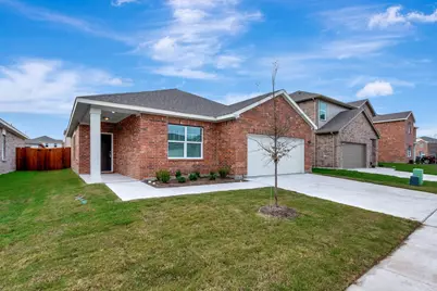 1617 Escondido Drive, Fort Worth, TX 76052 - Photo 2