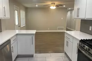 518 Burnwood Dr, Irving, TX 75062 - Photo 4