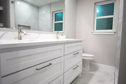1011 Sam Hill Street, Irving, TX 75062 - Photo 14