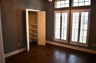 908 McCoy Dr, Irving, TX 75062 - Photo 18