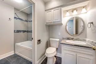 908 McCoy Dr, Irving, TX 75062 - Photo 16