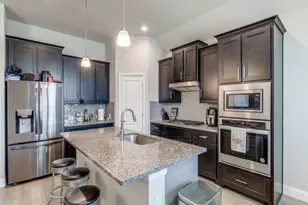 3460 April Breeze Trl, Grand Prairie, TX 76065 - Photo 2