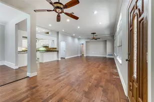 908 McCoy Dr, Irving, TX 75062 - Photo 4