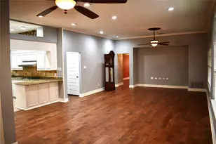 908 McCoy Dr, Irving, TX 75062 - Photo 4