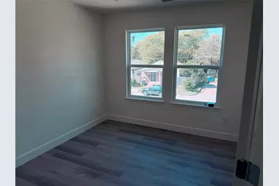 4716 Frank Street, Dallas, TX 75210 - Photo 10