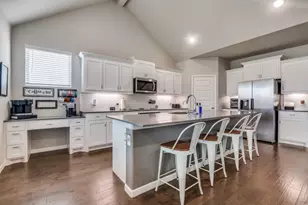 153 Arrow Wood Rd, Waxahachie, TX 75165 - Photo 2