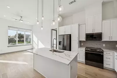 2700 Old Denton Road #1047, Carrollton, TX 75007 - Photo 4