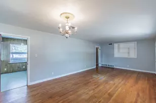 4305 Cummings Dr, North Richland Hills, TX 76180 - Photo 10