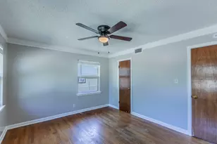 4305 Cummings Dr, North Richland Hills, TX 76180 - Photo 16