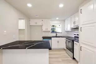 6702 Flamewood Dr, Arlington, TX 76001 - Photo 4