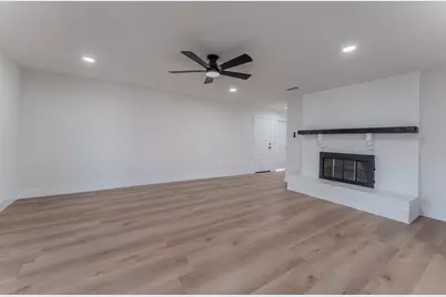 731 N Pleasant Woods Drive, Dallas, TX 75217 - Photo 8