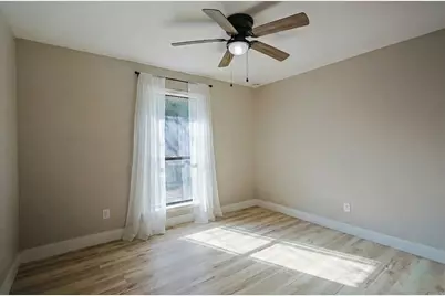 621 Main Street, Roanoke, TX 76262 - Photo 22