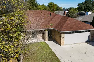 621 Main St, Roanoke, TX 76262 - Photo 2