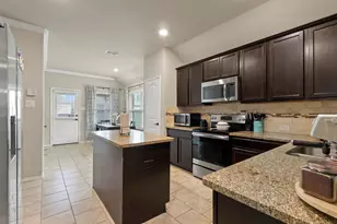 617 Wounded Knee Dr, Aubrey, TX 76227 - Photo 8