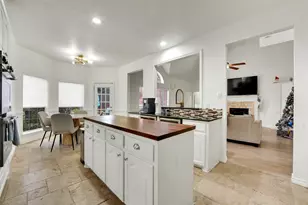 724 Canongate Dr, Flower Mound, TX 75022 - Photo 22