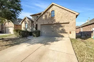 1517 Toucan Dr, Little Elm, TX 75068 - Photo 2