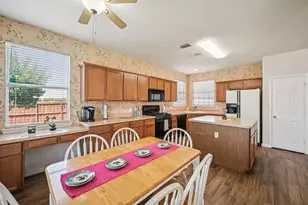 801 Lakedale Ct, Mesquite, TX 75181 - Photo 10